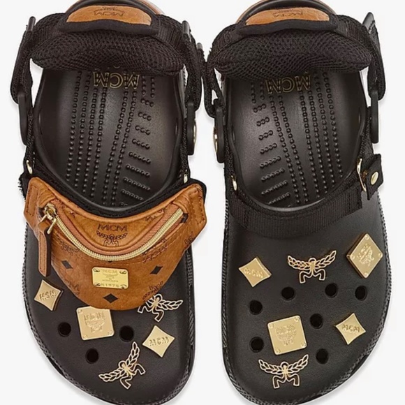 MCM x CROCS Clog w/ Belt Bag Bracelet - Picture 4 of 4
